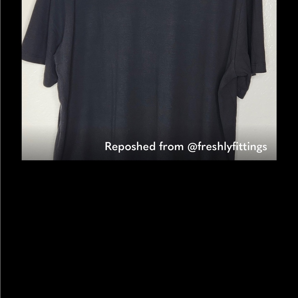 The North Face Men's Black T-Shirt - Picture 4 of 5